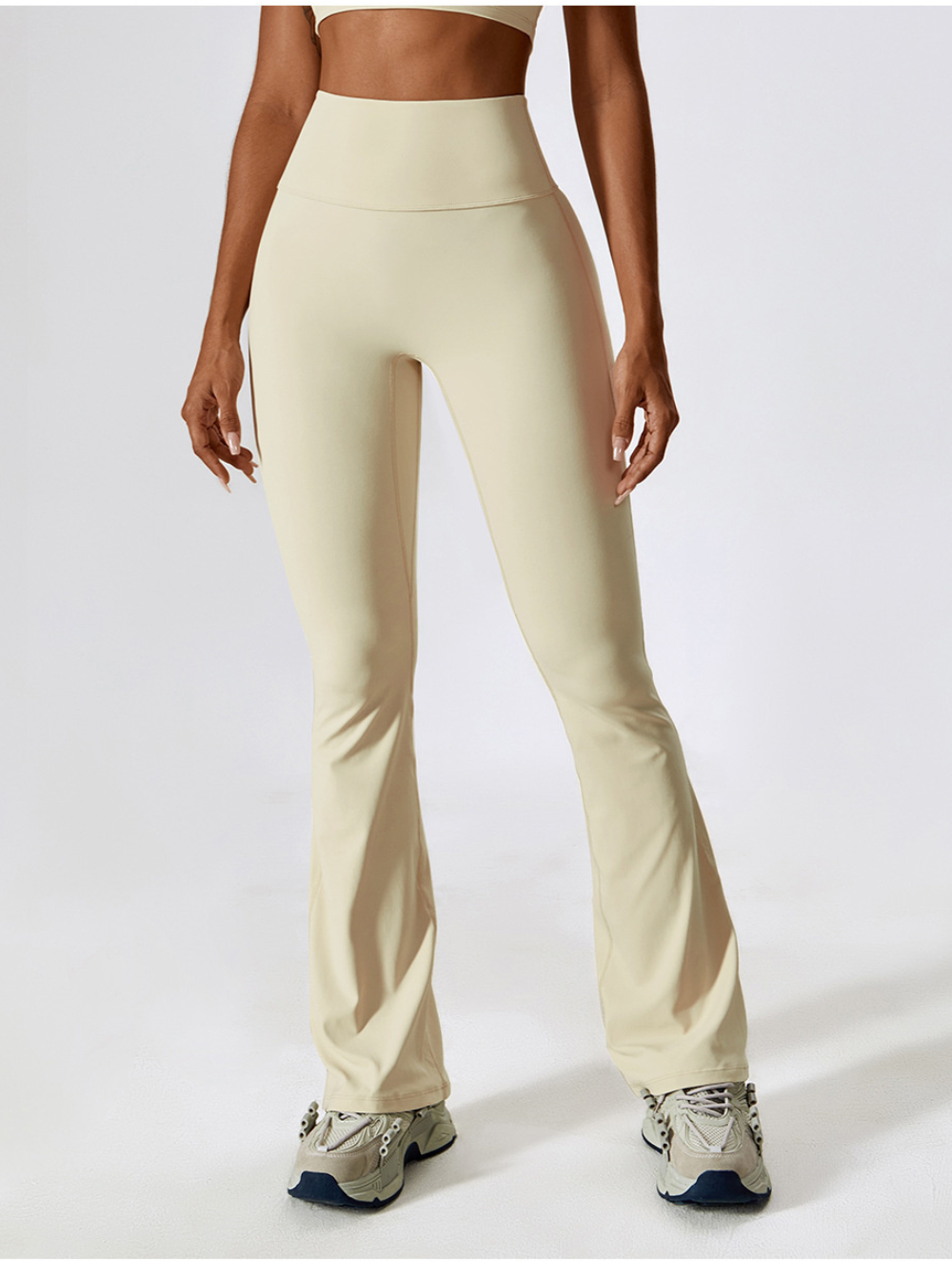 VIVIA | Shaping Flared Leggings – Comfort & Stijl in Perfecte Balans