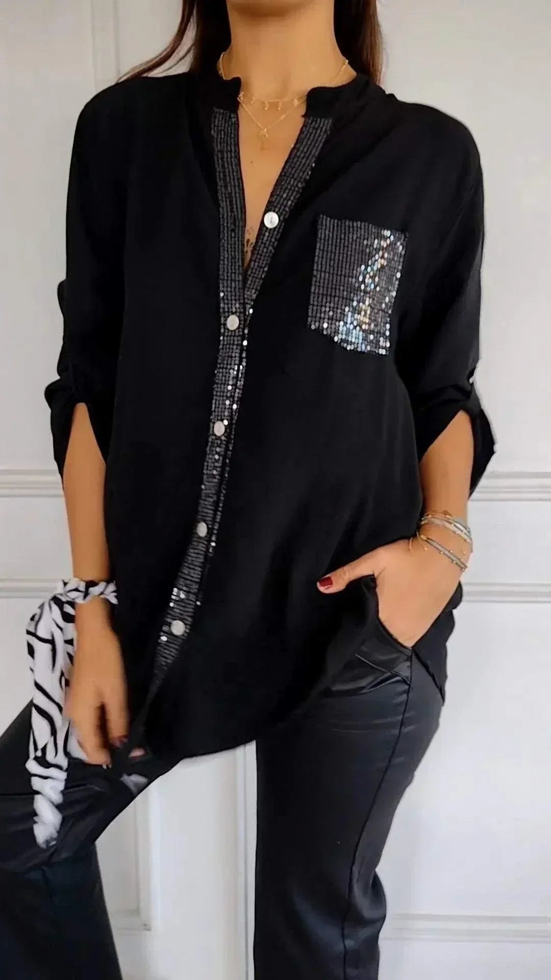 Dames blouse – Blouse met relaxte pasvorm en subtiele glans