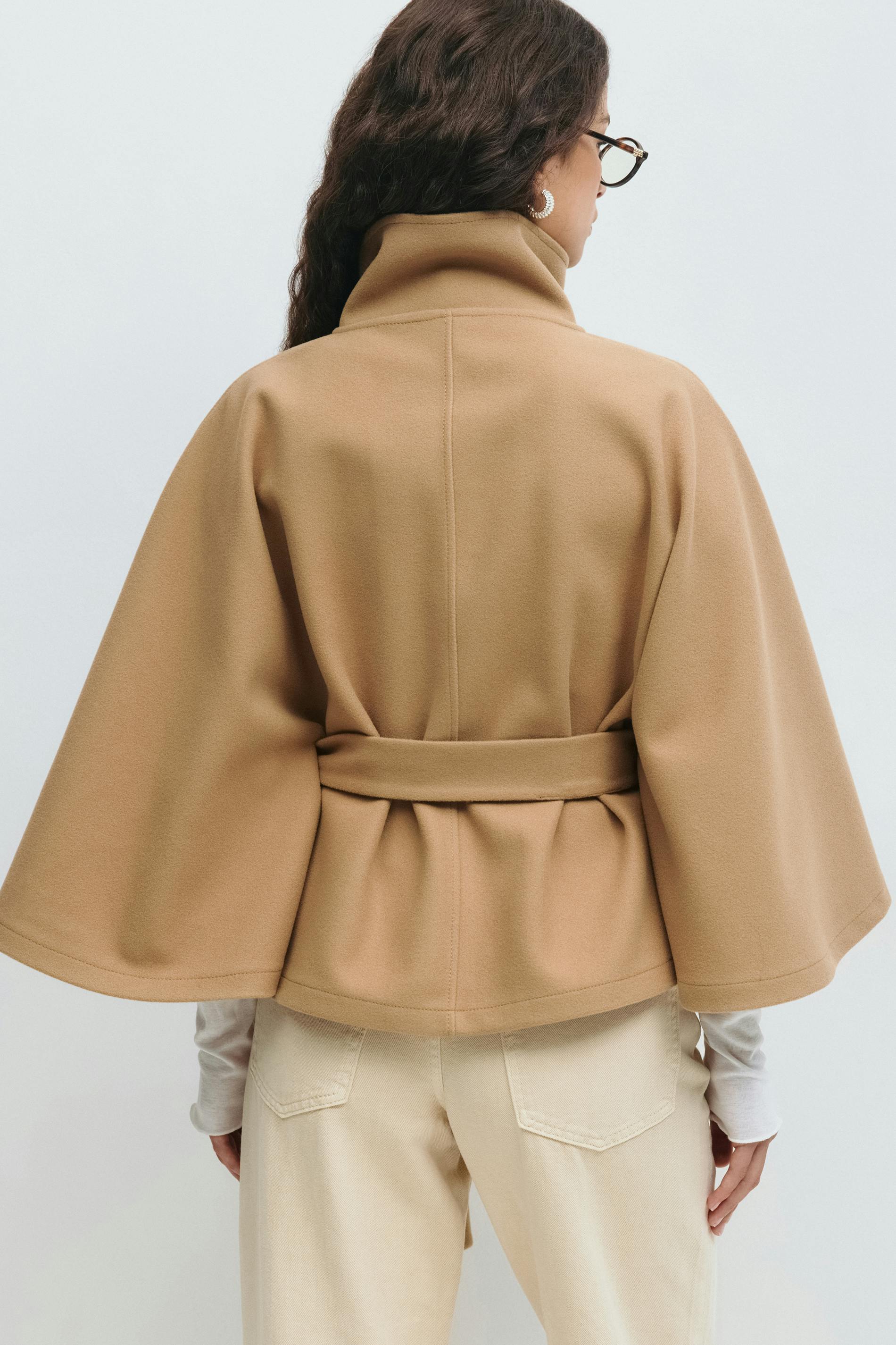Elegante dames jas | Cape-model met ceintuur en hoge kraag