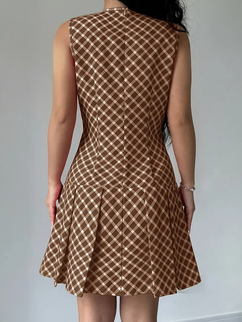 Mode Outlet | Stijlvolle Mouwloze Jurk met Plooien – Tijdloze Elegantie