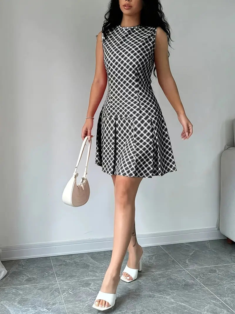 Mode Outlet | Stijlvolle Mouwloze Jurk met Plooien – Tijdloze Elegantie