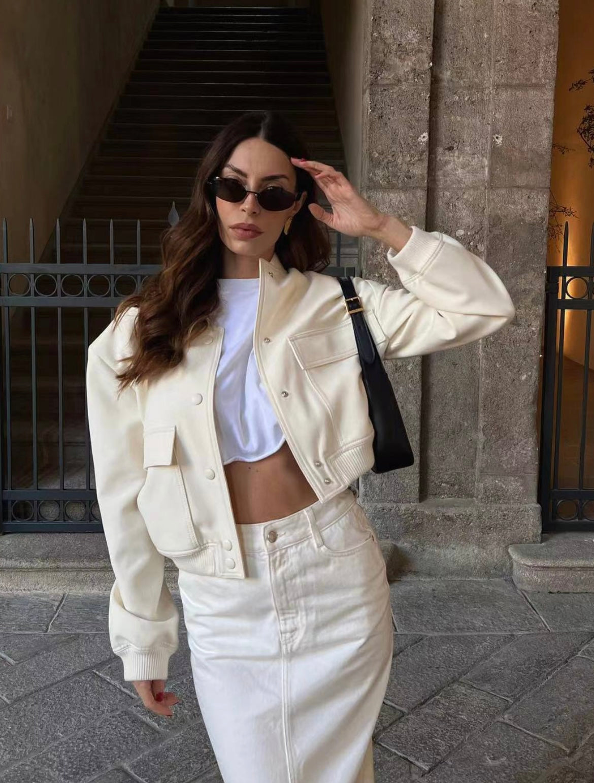 Mila | Trendy Cropped Bomberjack in Ecru