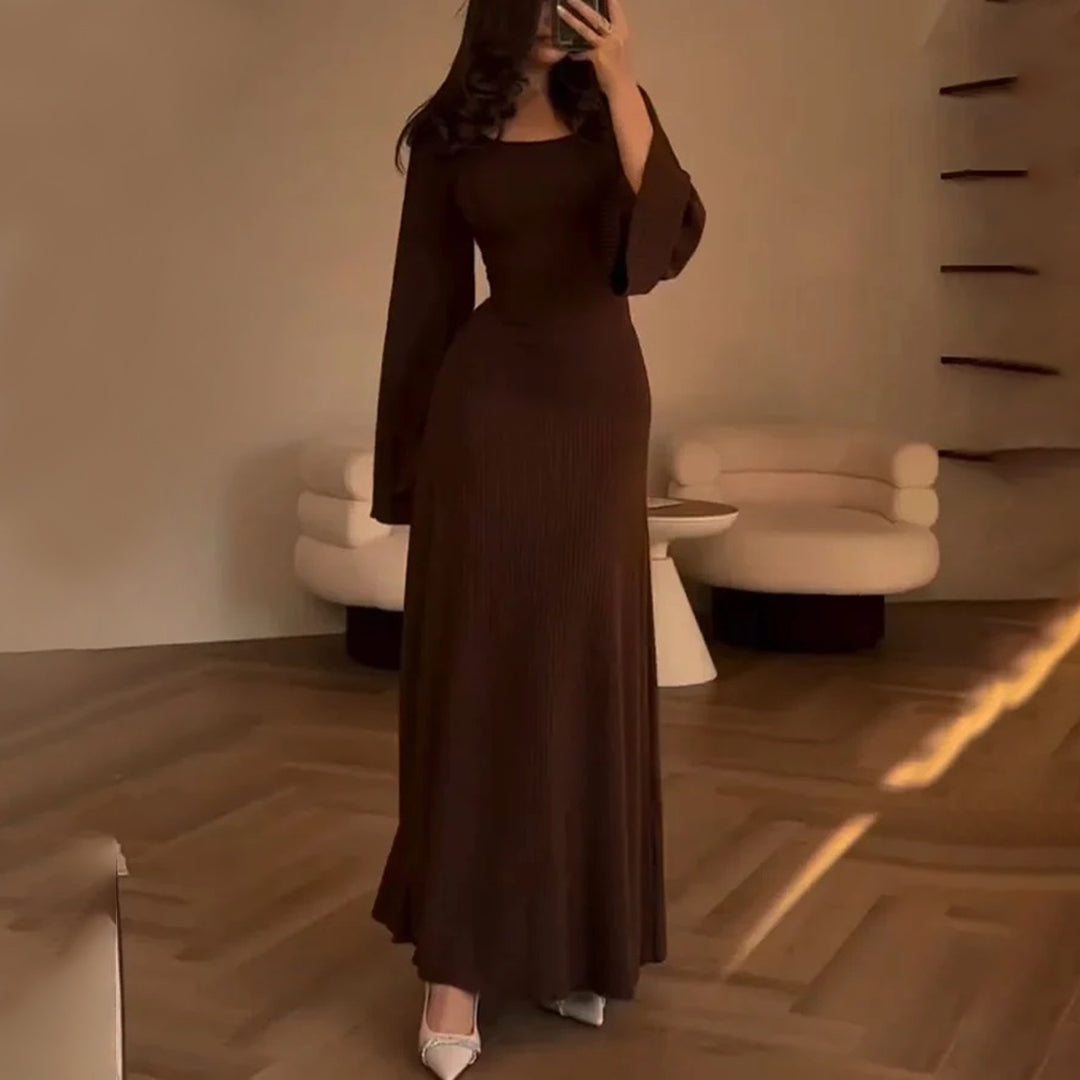 Valeria | Gebreide Maxi-Jurk met Lange, Wijde Mouwen – Elegant & Comfortabel
