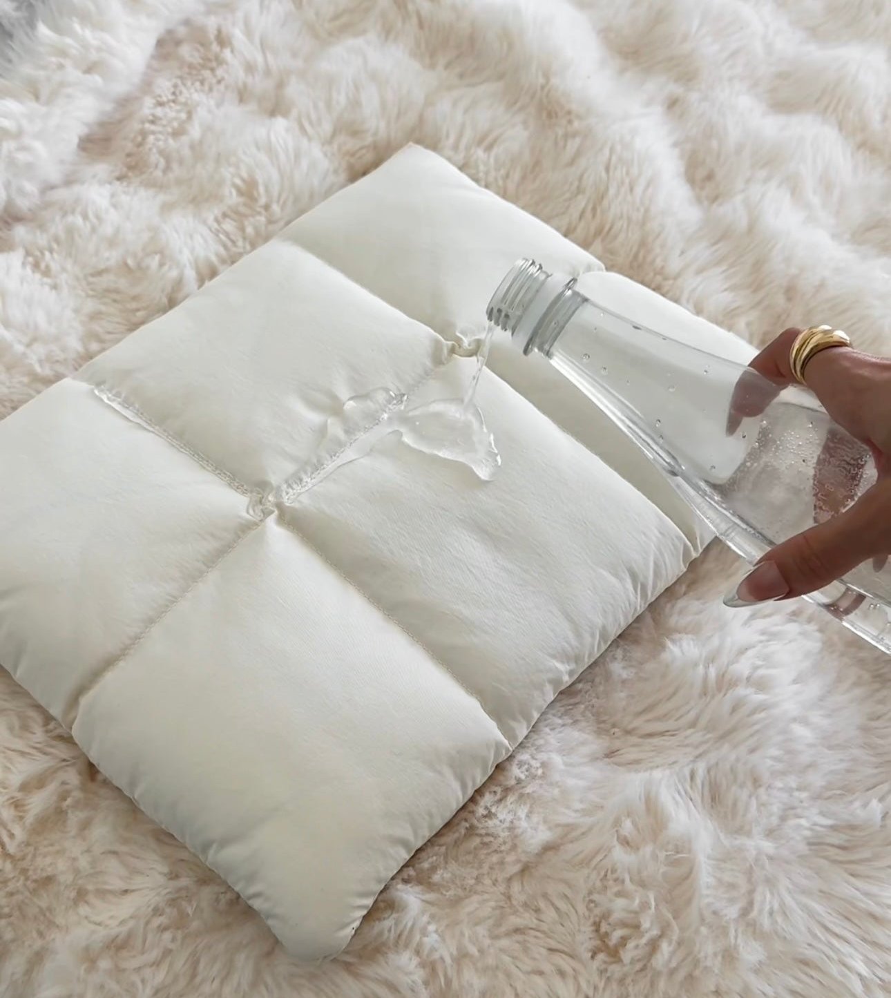Cloudy Puffer Laptophoes β Stijlvol, Zacht & Beschermend βοΈπ»