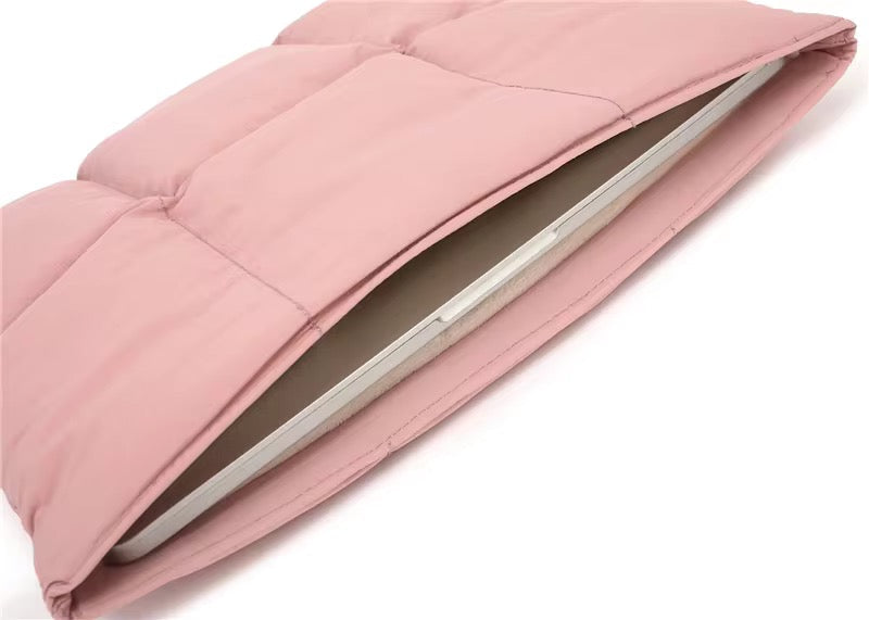Cloudy Puffer Laptophoes β Stijlvol, Zacht & Beschermend βοΈπ»