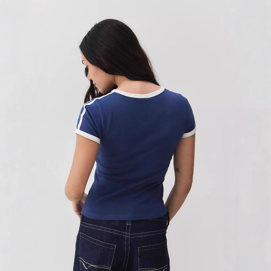 De Mode Outlet | Dames Sport T-shirt met Kantdetail & Korte Mouwen