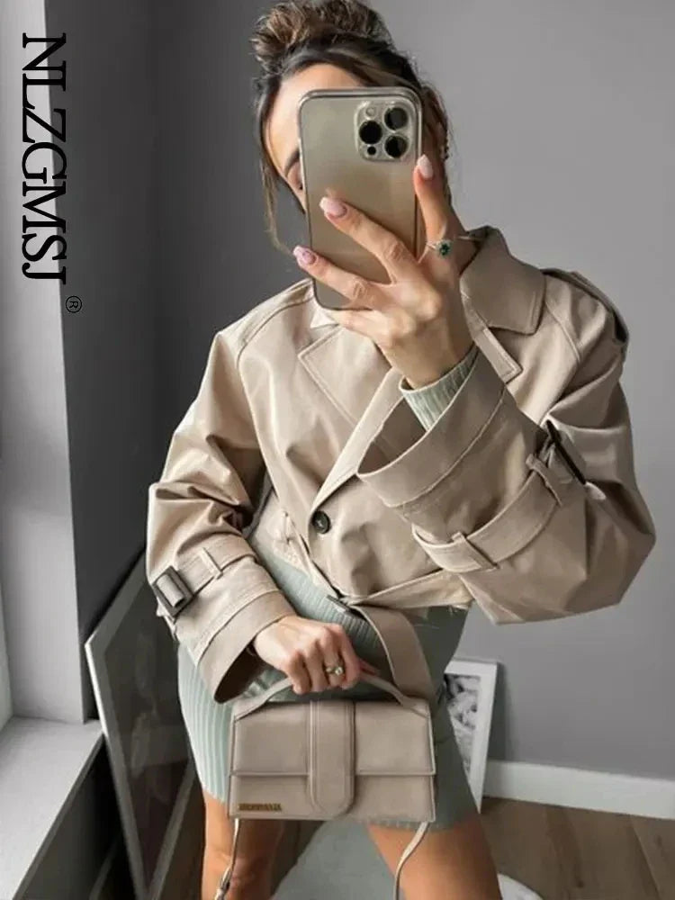 Noa – Cropped Trenchcoat voor Dames | Stijlvol & Trendy
