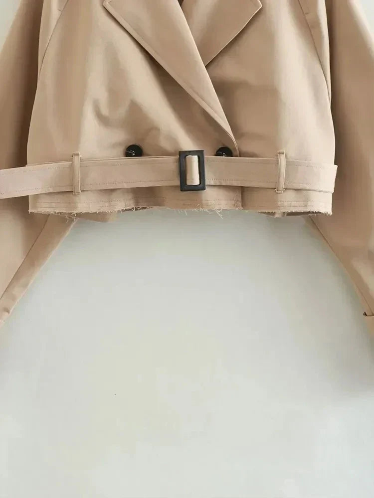 Noa – Cropped Trenchcoat voor Dames | Stijlvol & Trendy
