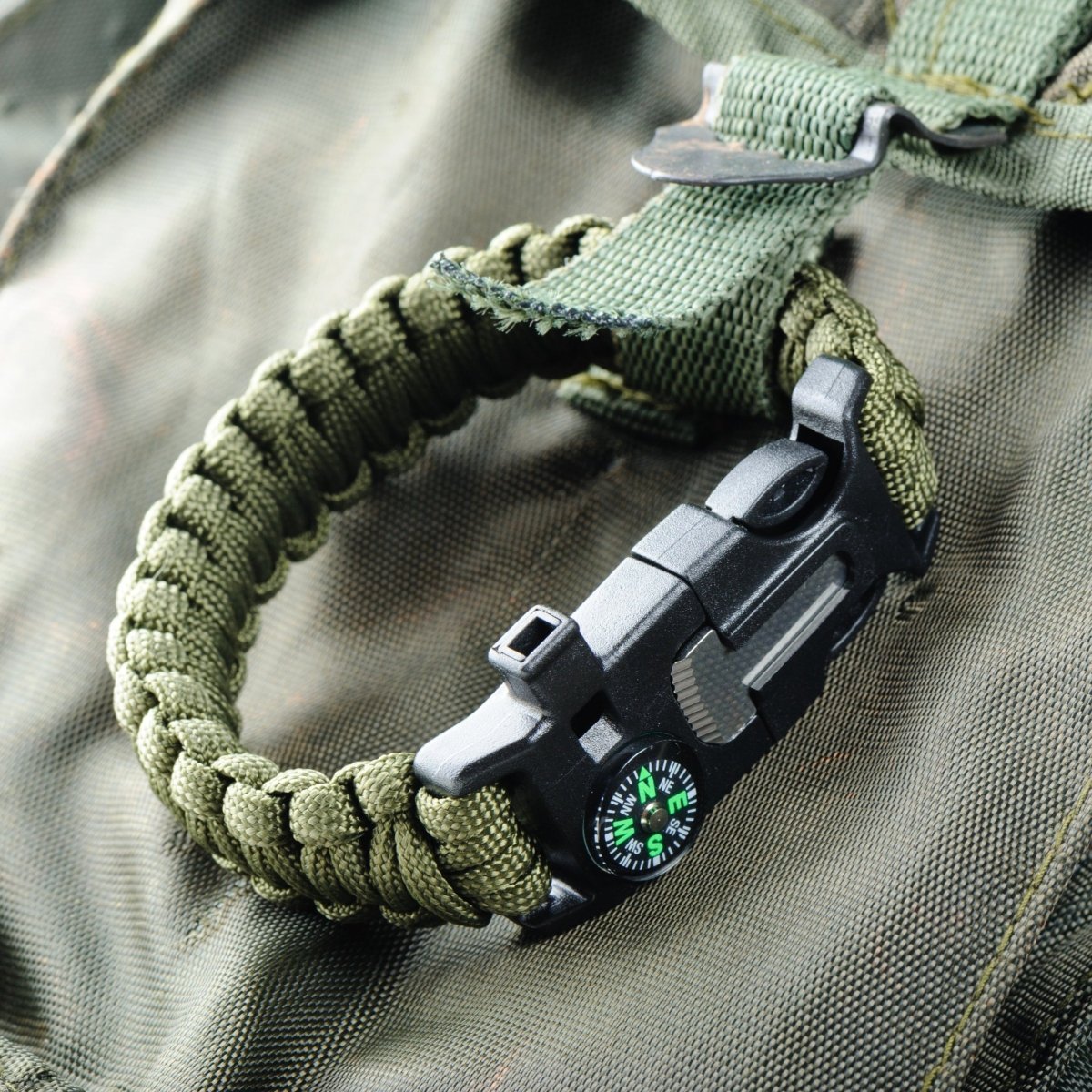 Paracord Survival Armband – Kompas en Compact Mes Gereedschap