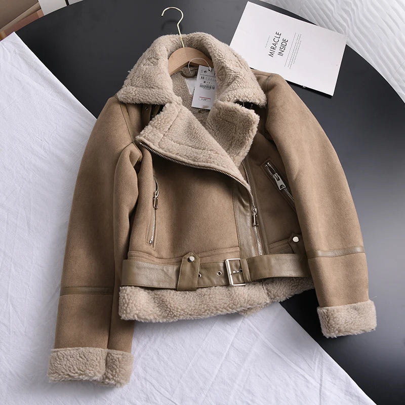 LOUISE | Stijlvolle Suède Jas – Warm & Trendy