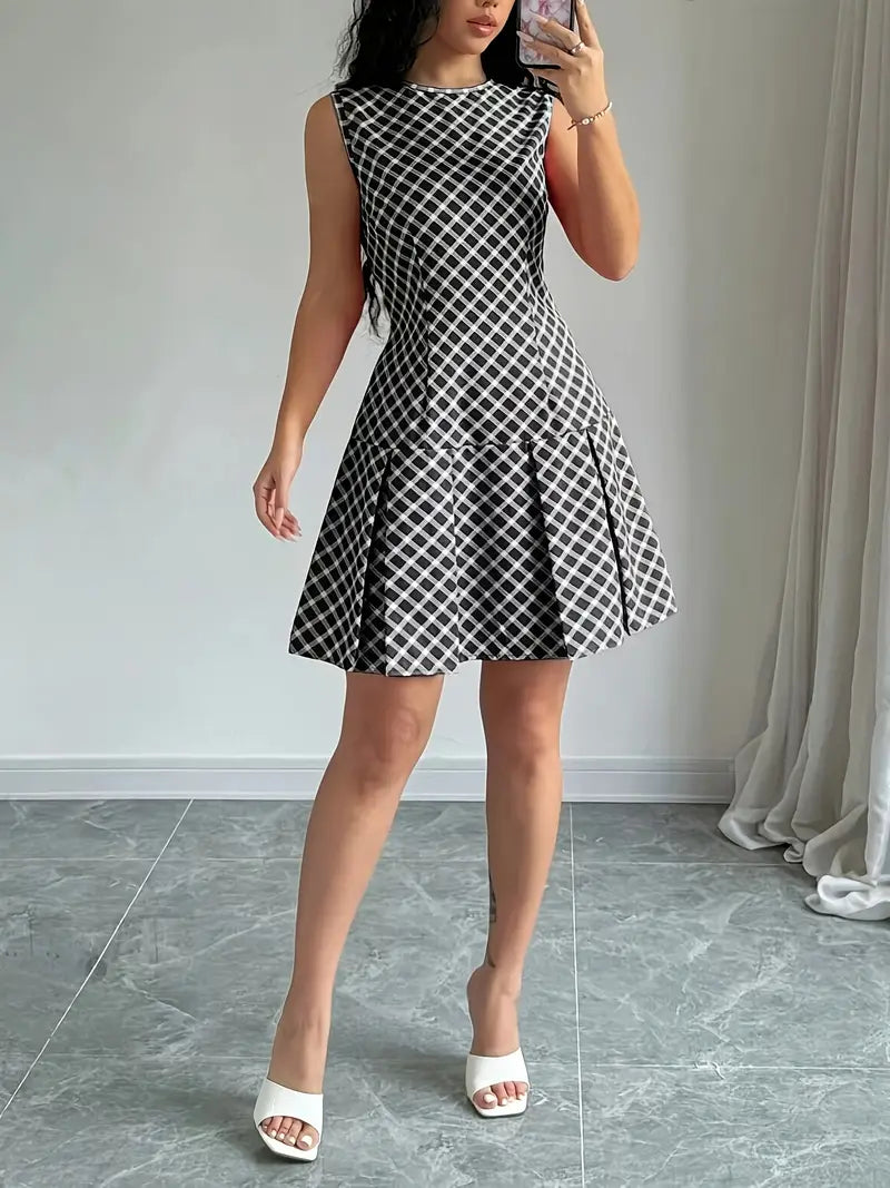 Mode Outlet | Stijlvolle Mouwloze Jurk met Plooien – Tijdloze Elegantie