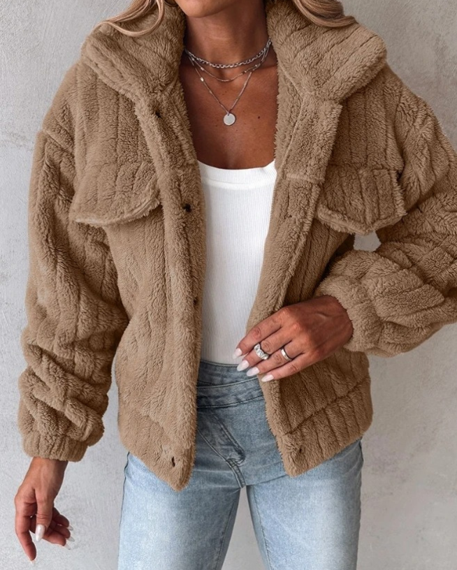 Dames Teddy Jas – Oversized Met Knoopsluiting en Zijzakken