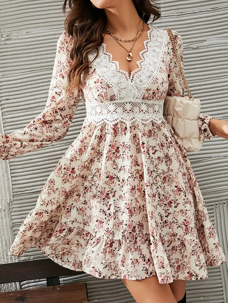 Mode Outlet | Boho Bloemenjurk met Diepe V-Hals – Vrouwelijk & Elegant