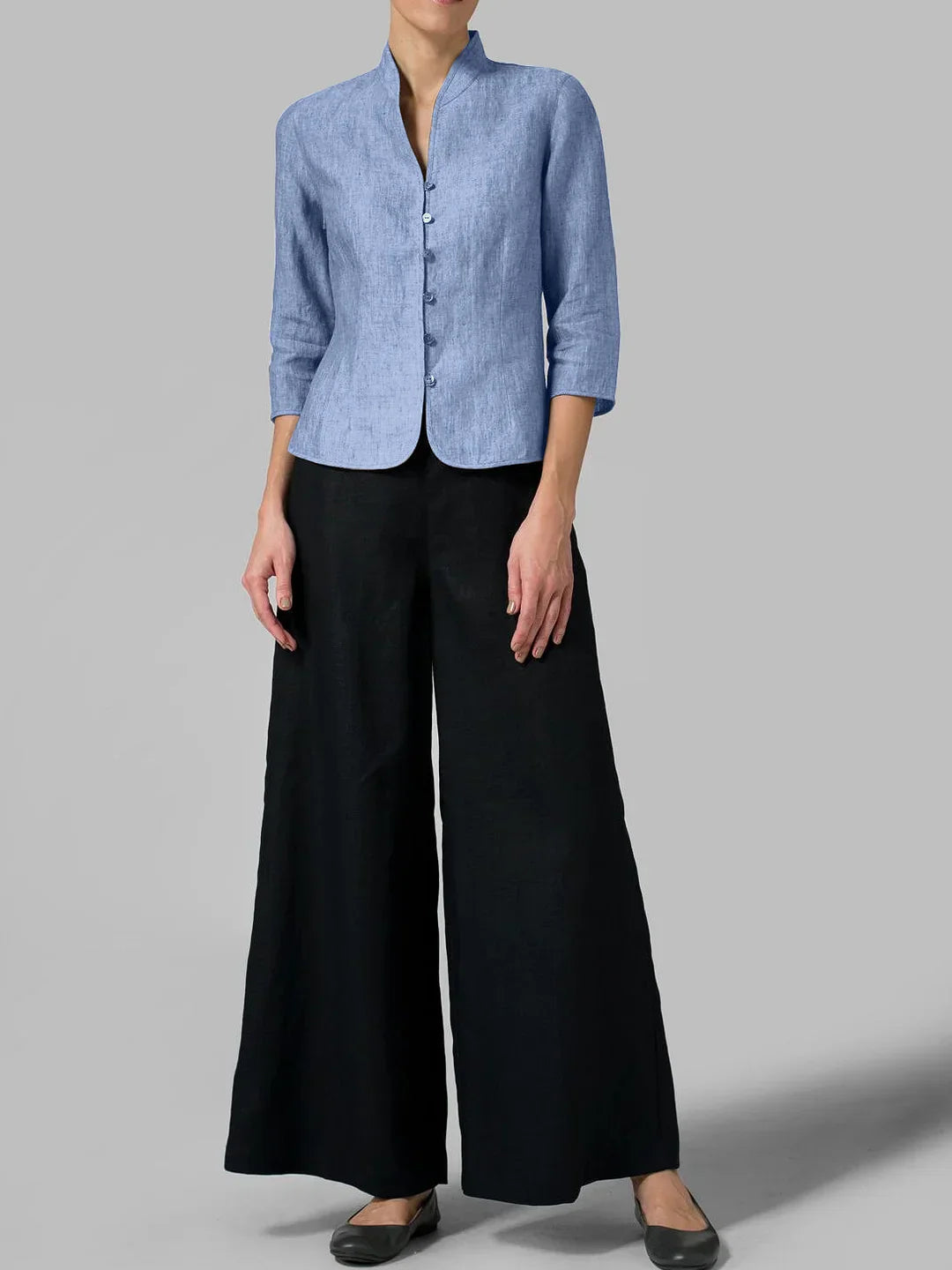 Leona | Stijlvolle Damesblouse met Stehkragen – Elegant, Luchtig & Tijdloos