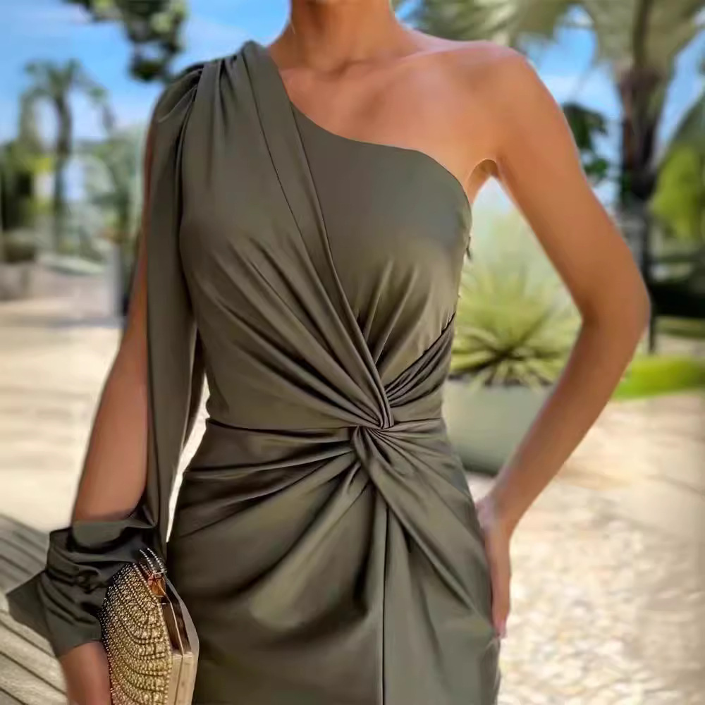 Mode Outlet | One Shoulder Lange Jurk – Elegant & Verfijnd