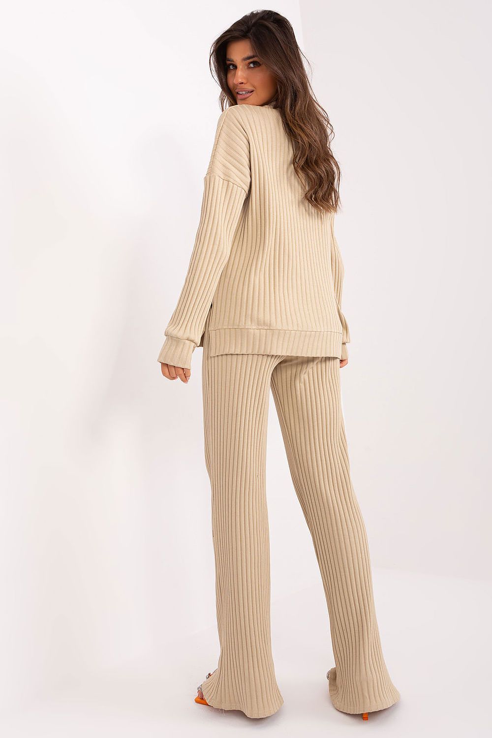 Celeste – Luxe Geribbelde Lounge Set met Flared Broek