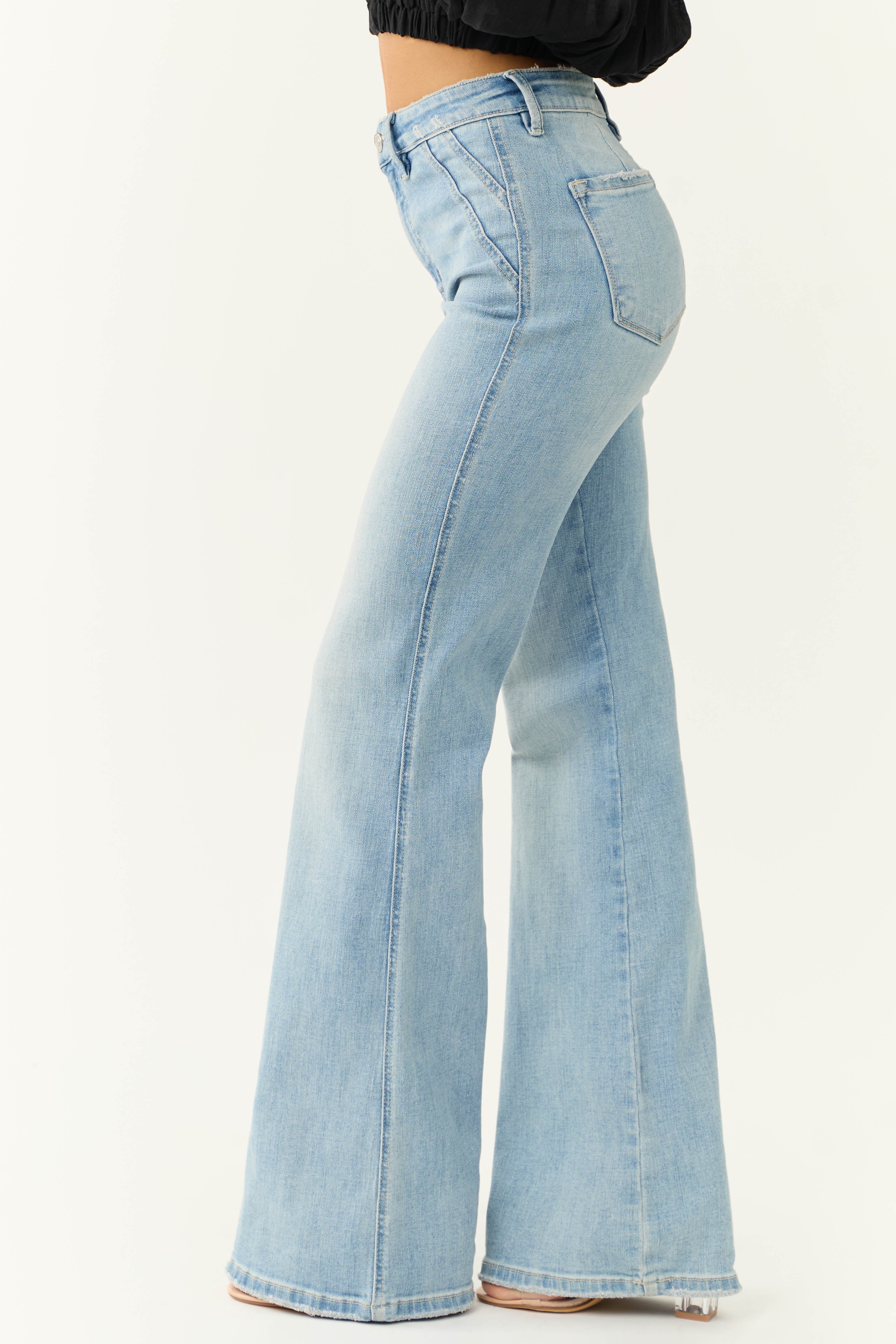 Dames Flared Jeans – Lichtblauw Met Hoge Taille en Stretch