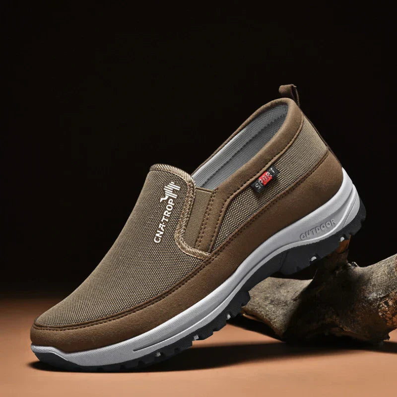 Herenschoenen met slip-on instap en voetondersteuning