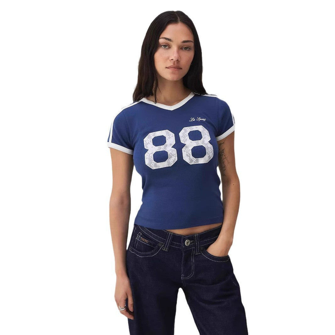 De Mode Outlet | Dames Sport T-shirt met Kantdetail & Korte Mouwen