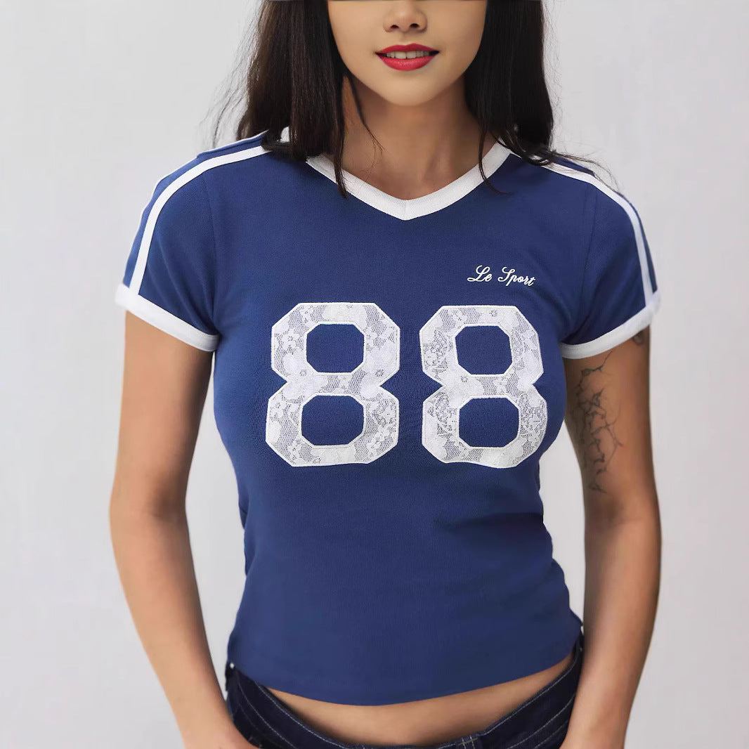 De Mode Outlet | Dames Sport T-shirt met Kantdetail & Korte Mouwen