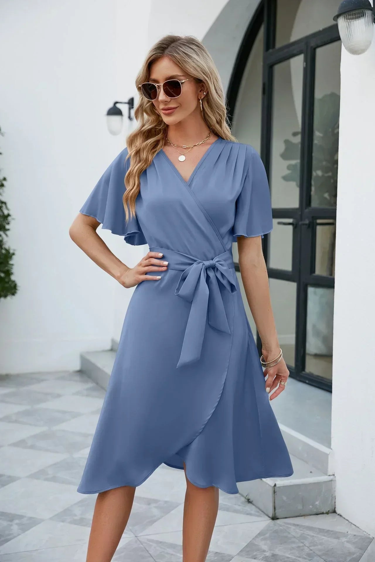 Mode Outlet | Zomerjurk met V-Hals – Luchtig, Vrouwelijk & Comfortabel