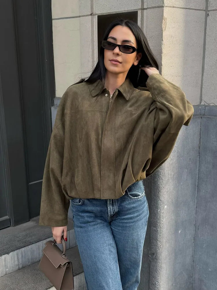 Dames Korte Jas – Suède Look – Relaxed Fit – Stijlvol en Comfortabel
