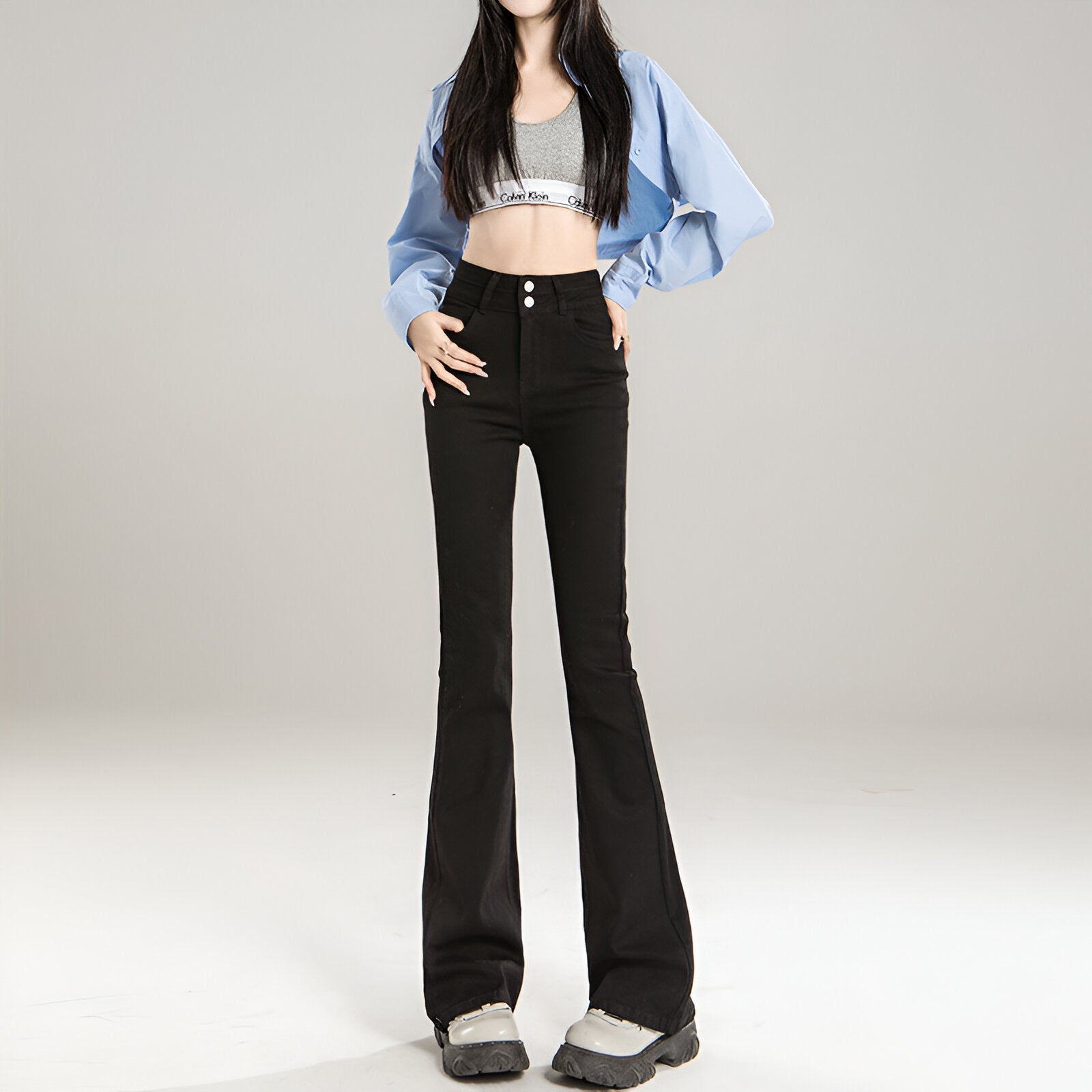 NOVA | High-Waist Flare Stretch Jeans – Trendy & Flatterend
